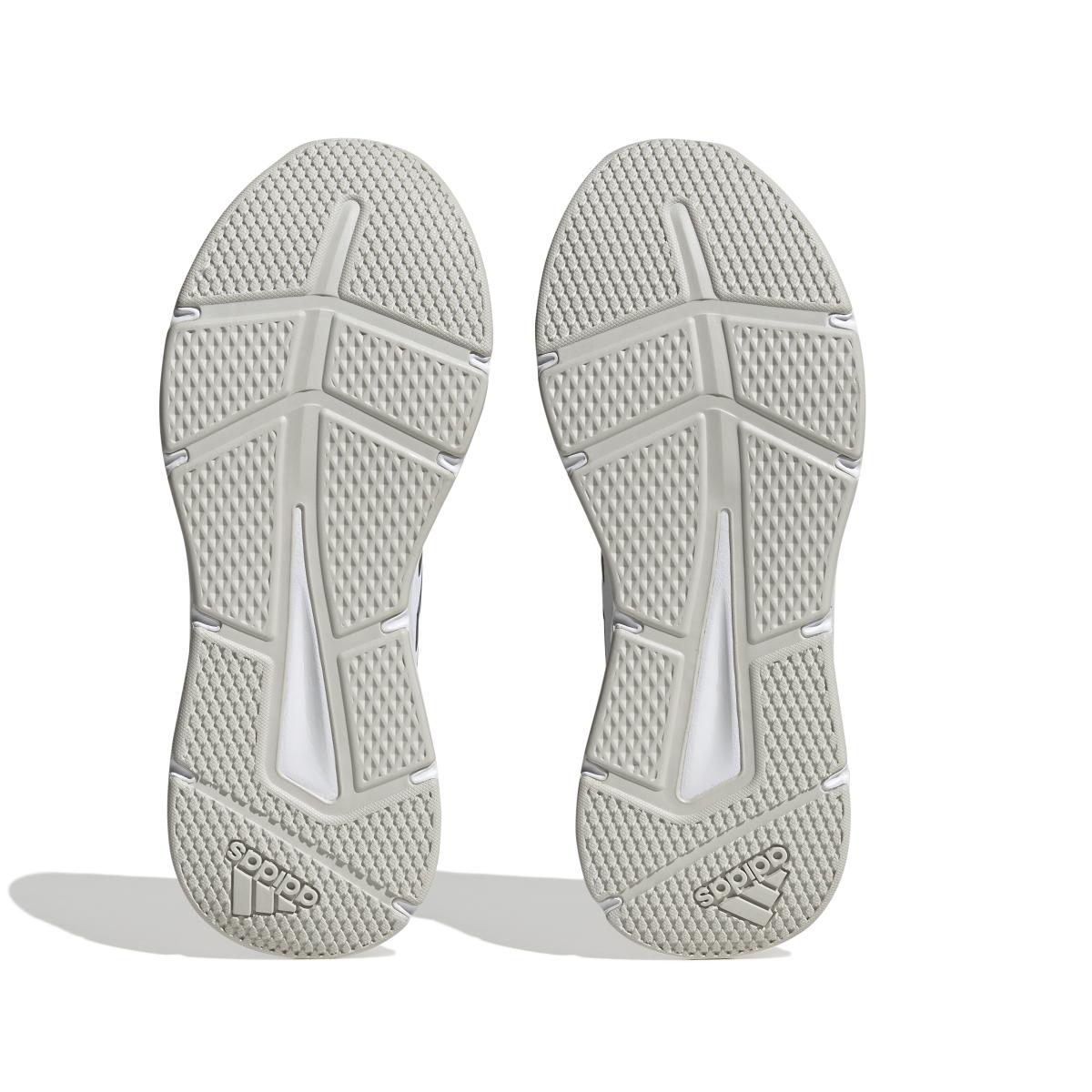 product/a/d/adidas_hp2419_4_footwear_photography_bottom_view_white_000.jpg