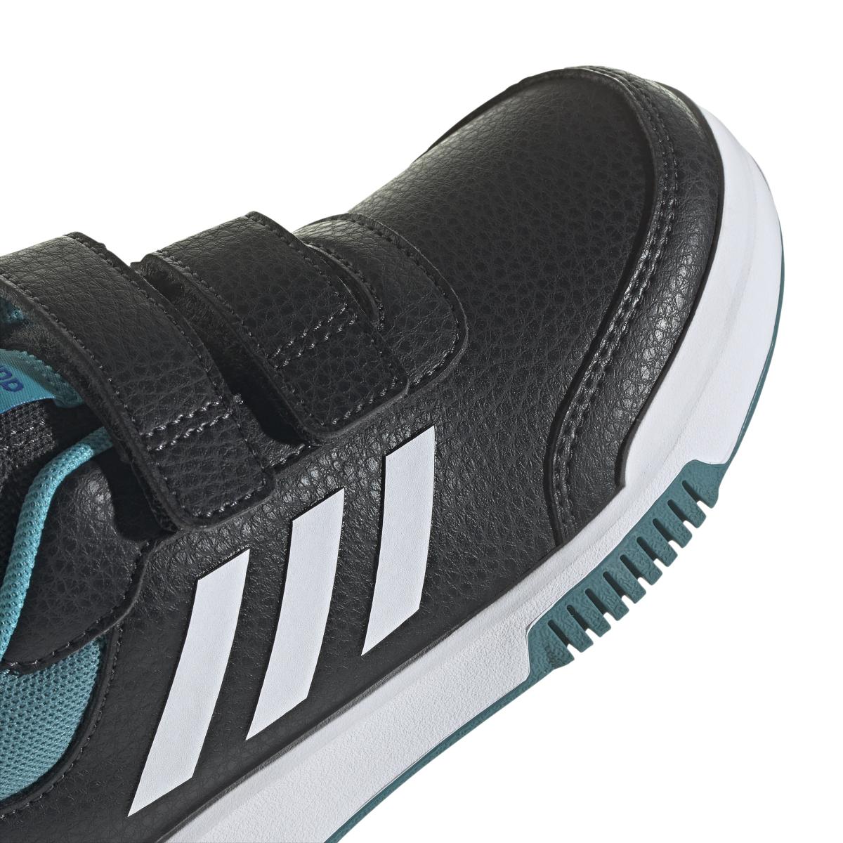 product/a/d/adidas_id2305_9_footwear_photography_detail_view_2_white.jpg