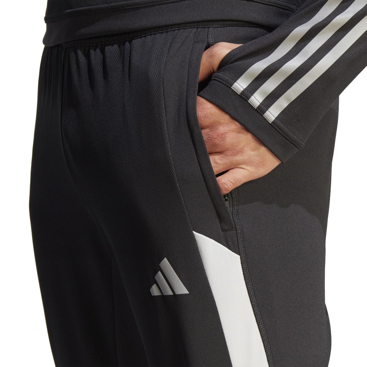 product/a/d/adidas_il7265_6_apparel_on_model_detail_view_1_white.jpg