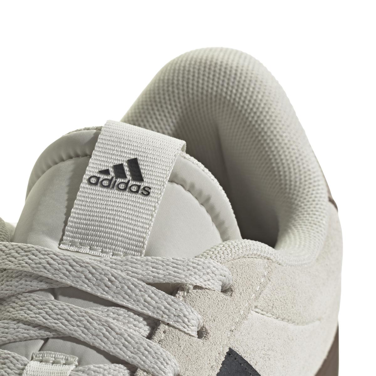 product/a/d/adidas_jp5288_9_footwear_photography_detail_view_2_white-nw091625.jpg