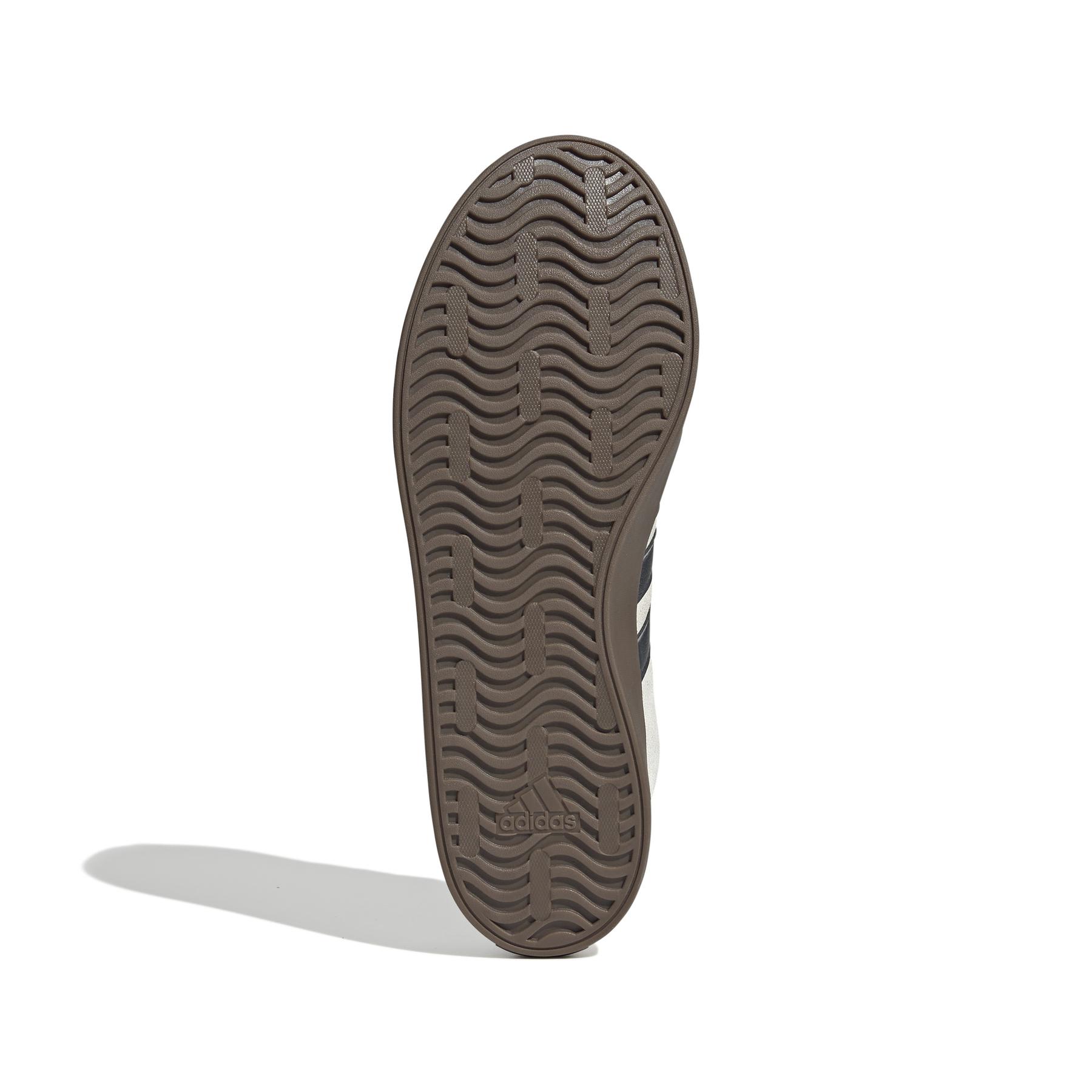 product/a/d/adidas_jp5288_4_footwear_photography_bottom_view_white-nw091625.jpg