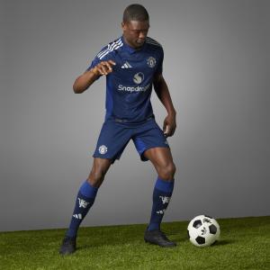 product/a/d/adidas_iu1391_10_apparel_photography_descmrktng_view_1.jpg